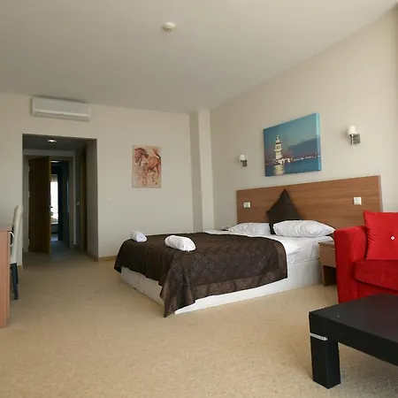 Hotel Sayeban & 4*