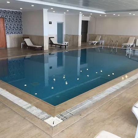 Hotel Sayeban & 4*