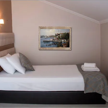 Hotel Sayeban &