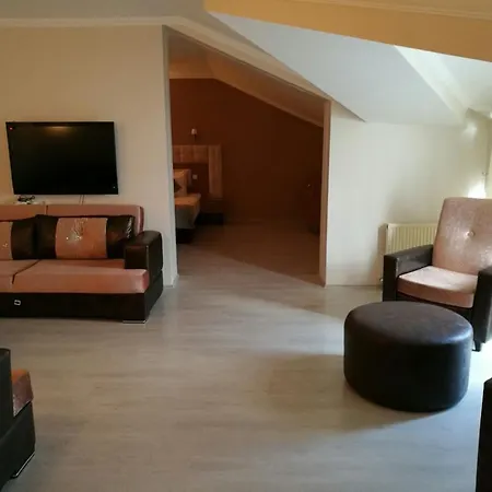 Hotel Sayeban &