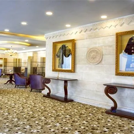 Hotel Sayeban &